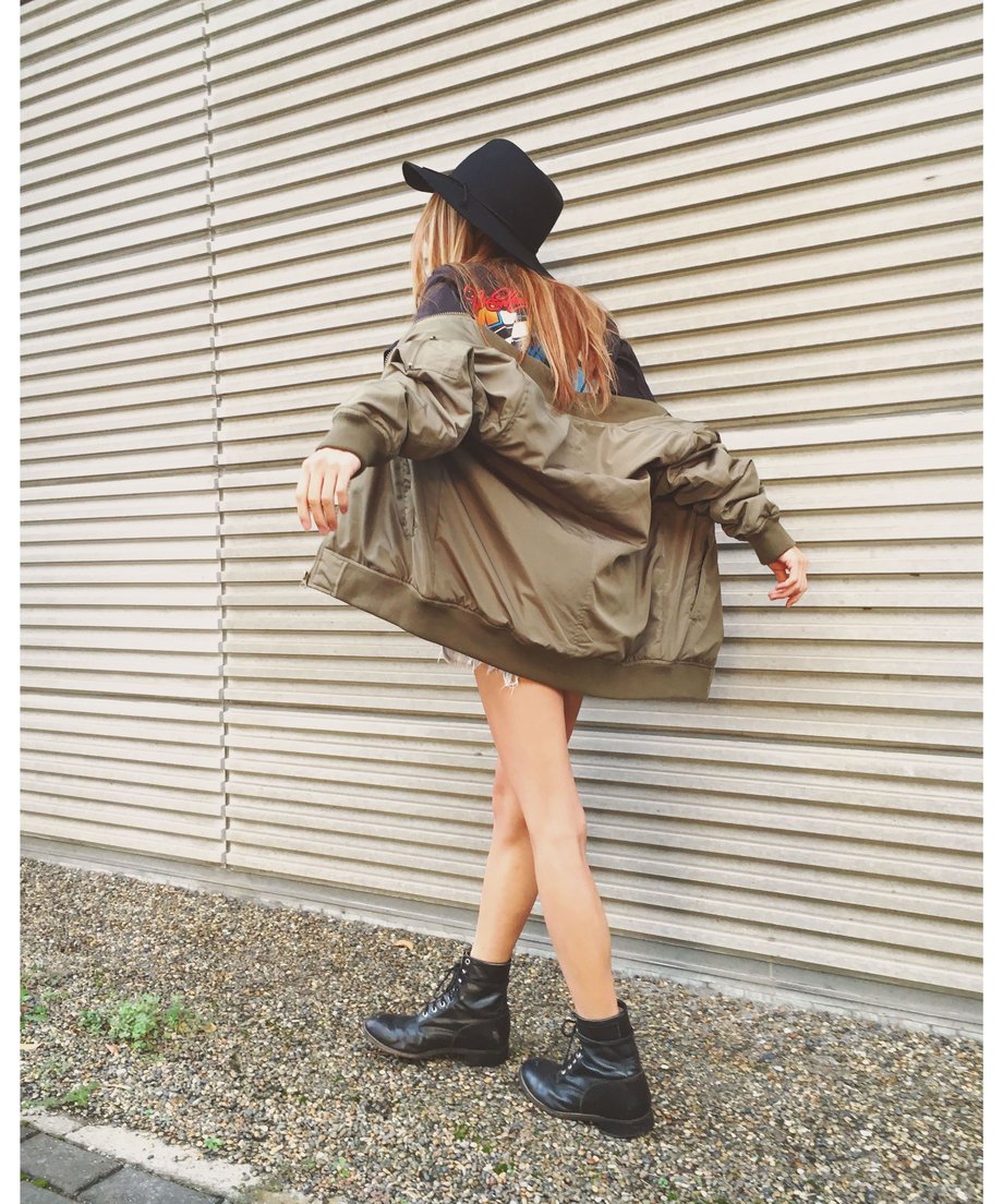 57fb2bc69821cc4cb50137ab