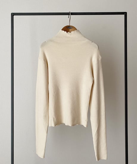 HIGH NECK TOPS