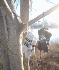 WOOL MITTENS