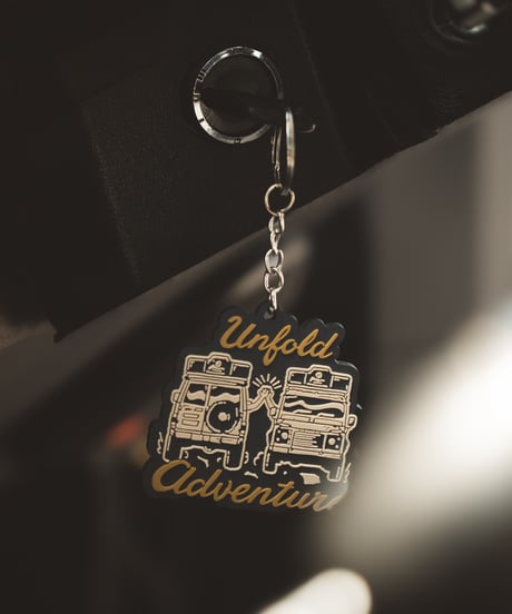 UNFOLD ADVENTURE KEYCHAIN