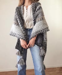 TASSEL PONCHO STALL