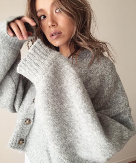 KNIT CARDIGAN