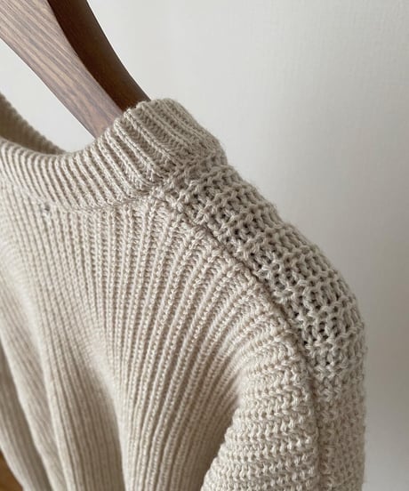 DESIGN BOTTON KNIT