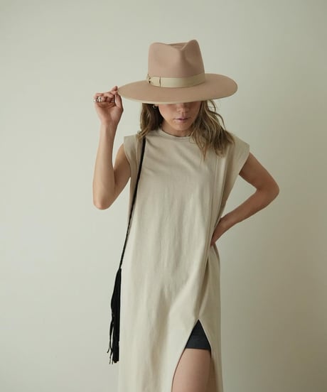 LONG SLIT DRESS