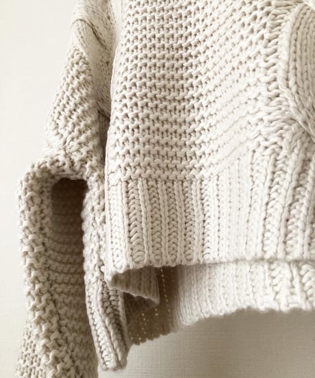 TURTLE  CABLE KNIT