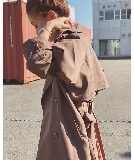 BACK PLEATS TRENCH