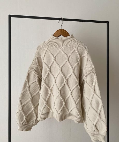 CHENILLE CABLE KNIT