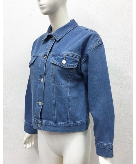 DENIM JACKET