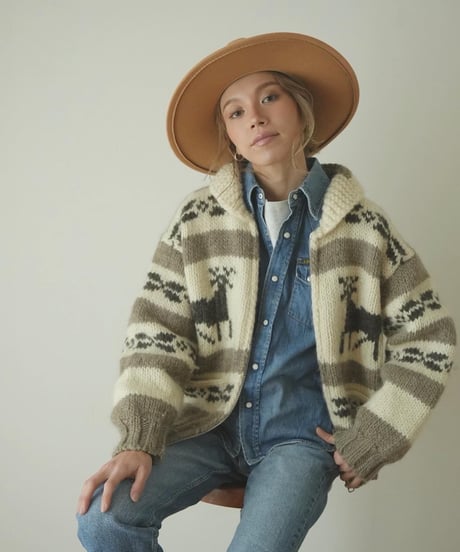 WIDE BRIM FELT HAT