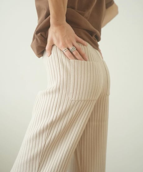 WIDE RIB KNIT PANTS