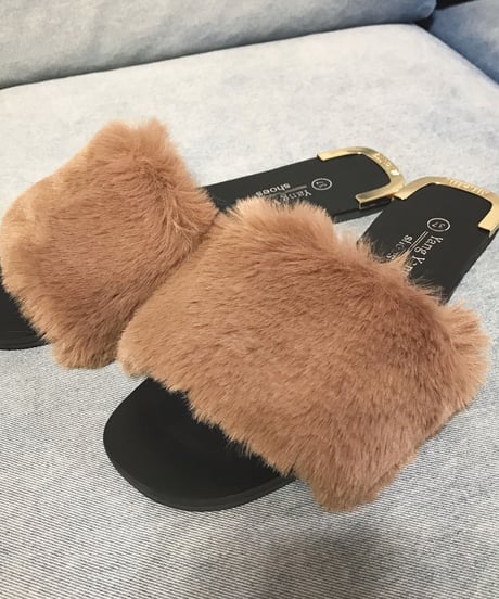 FAKE FUR SANDALS