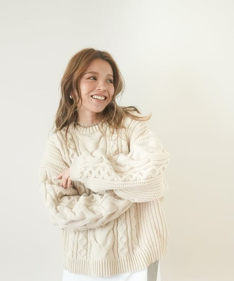 HAPPY BOX(CABLE KNIT)