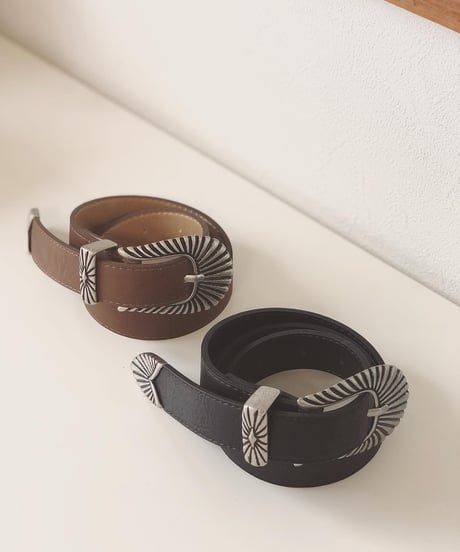 SILVER BUCKLE BELT