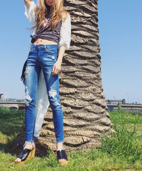 CUT OFF  SKINNY PT(L.BLUE)