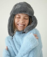 SHAGGY HIGH NECK KNIT