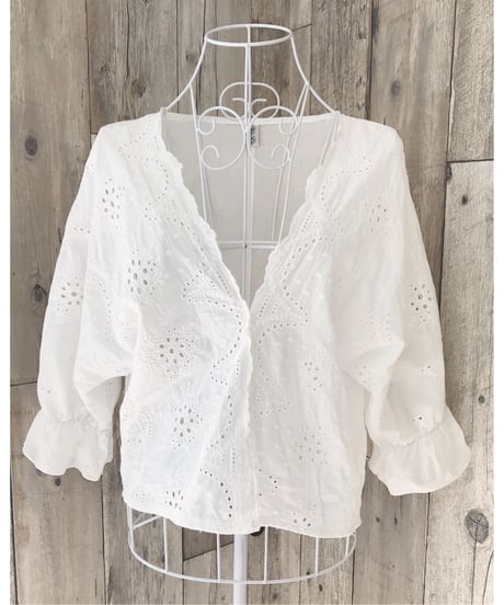 PUNCHING LACE BL
