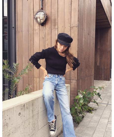ASYMMETRY KNIT TOPS