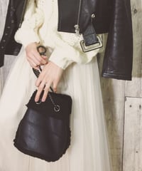 CHAIN HAND BAG