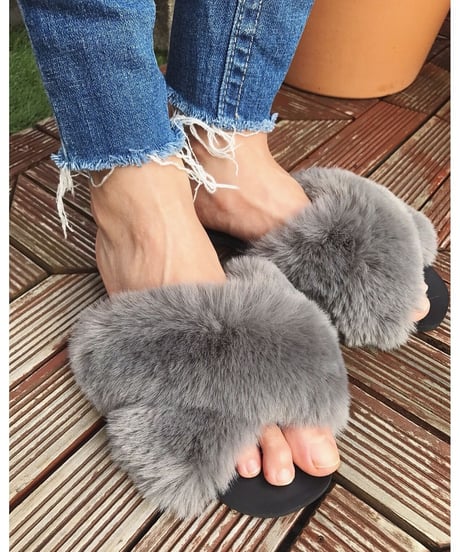 FAKE FUR SANDALS