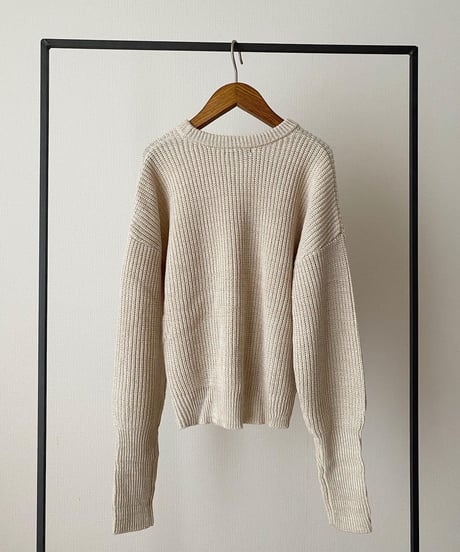 DESIGN BOTTON KNIT