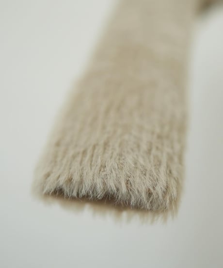 SHAGGY HIGH NECK KNIT
