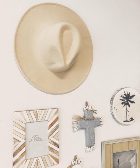 FELT HAT