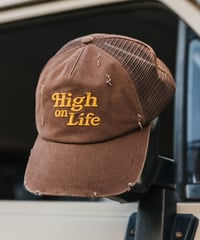 HIGH ON LIFE - TRUCKER CAP