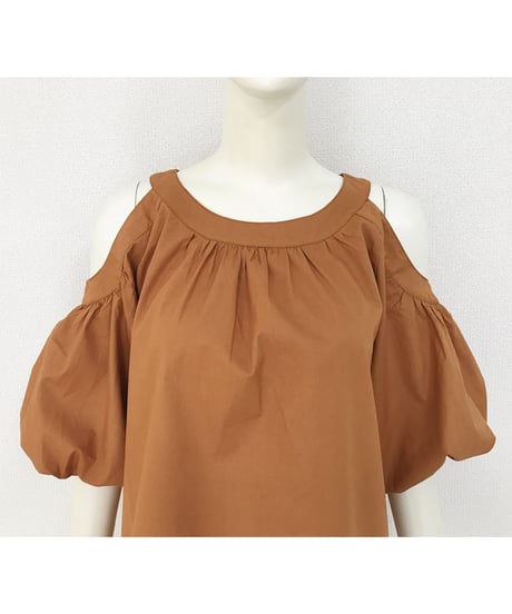 OPEN SHOULDER TOPS