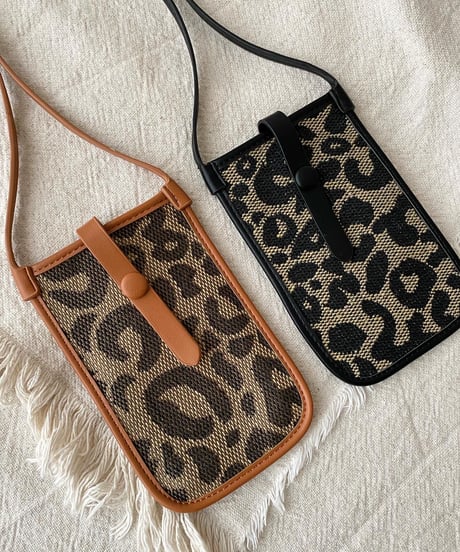 LEOPARD SHOULDER