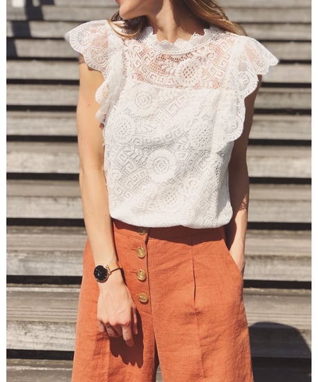 FRILL LACE BLOUSE
