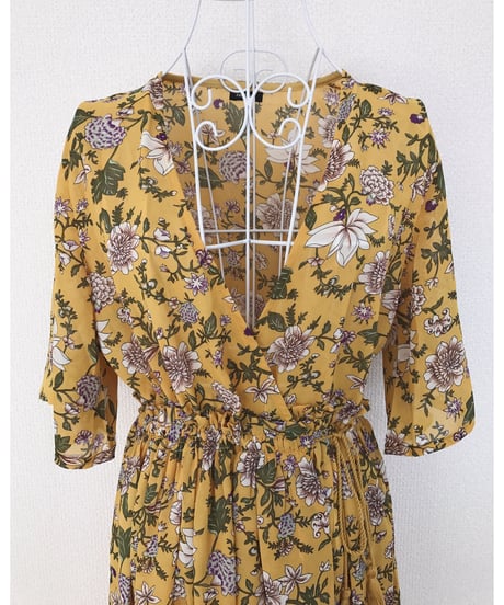 FLOWER CROSS GOWN