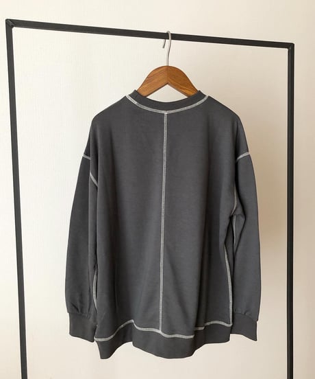 STITCH SWEATSHIRT