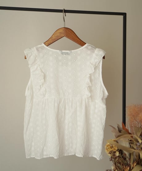 LACE FRILL BLOUSE
