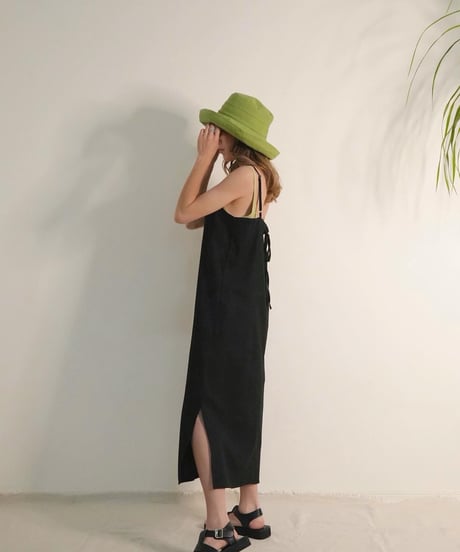 WIDE BRIM HAT