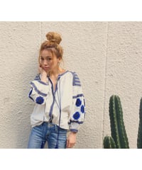 EMBROIDERY BLOUSE
