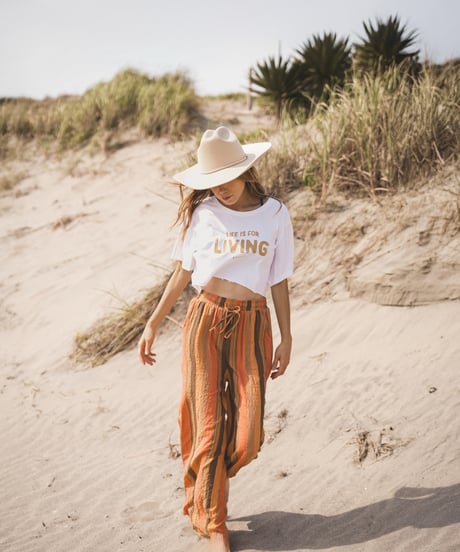 LIFE IS FOR LIVING CROPPED T-SHIRT