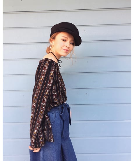 OFF SHOULDER TOPS