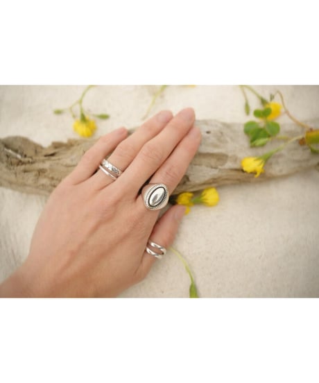 SILVER RING