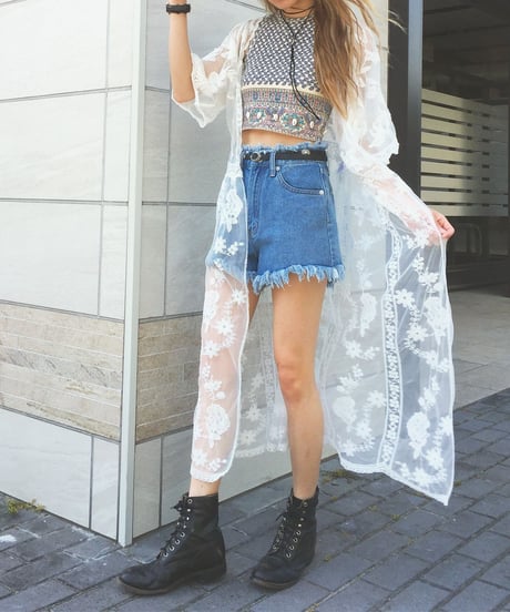 LONG LACE GOWN
