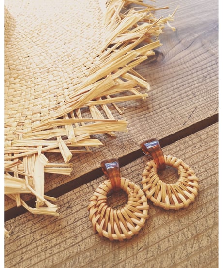CIRCLE RATTAN EARRINGS