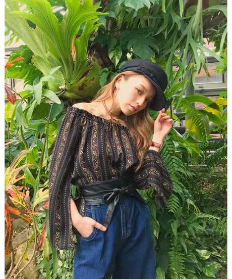 OFF SHOULDER TOPS