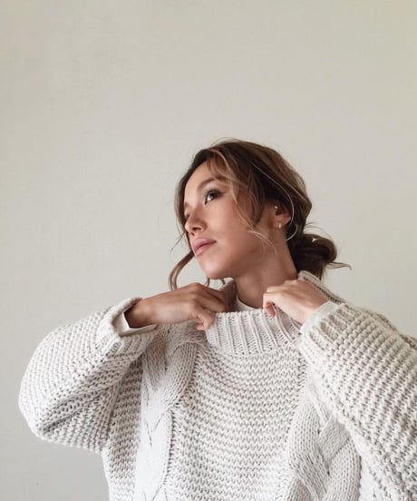 TURTLE  CABLE KNIT