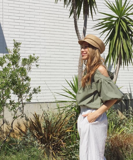 OPEN SHOULDER TOPS