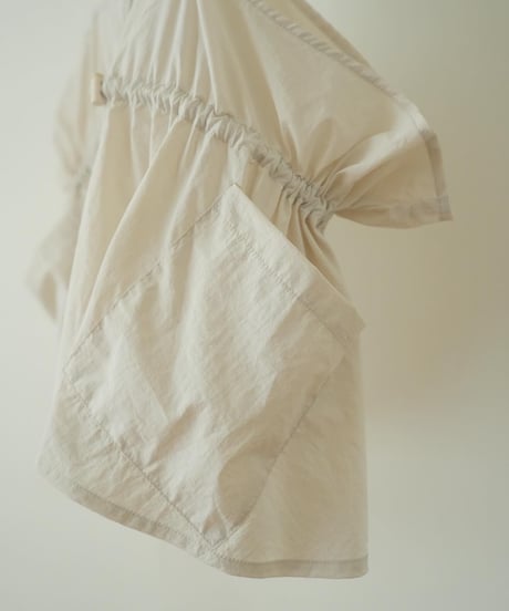 DRAWSTRING FRILL VEST