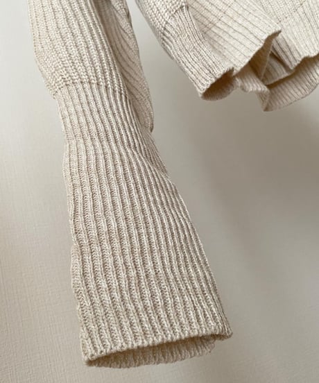 DESIGN BOTTON KNIT