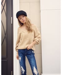 CABLE VNECK KNIT