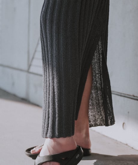 RIB KNIT PENCIL SKIRT - CHARCOAL