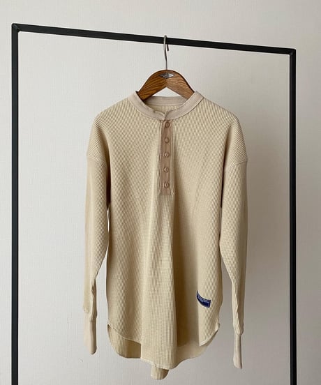 HENRY NECK TOPS