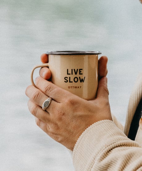 LIVE SLOW MUG