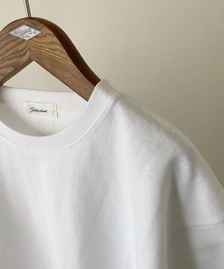 HEAVYWEIGHT TEE